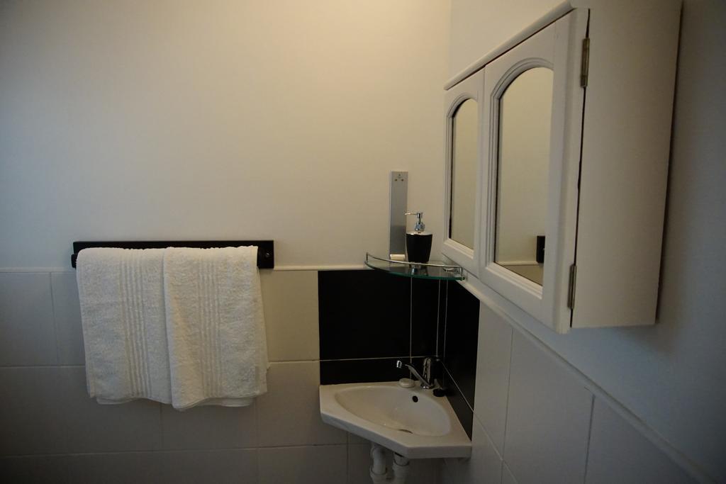 Two Door Cottage Cape Town Bilik gambar